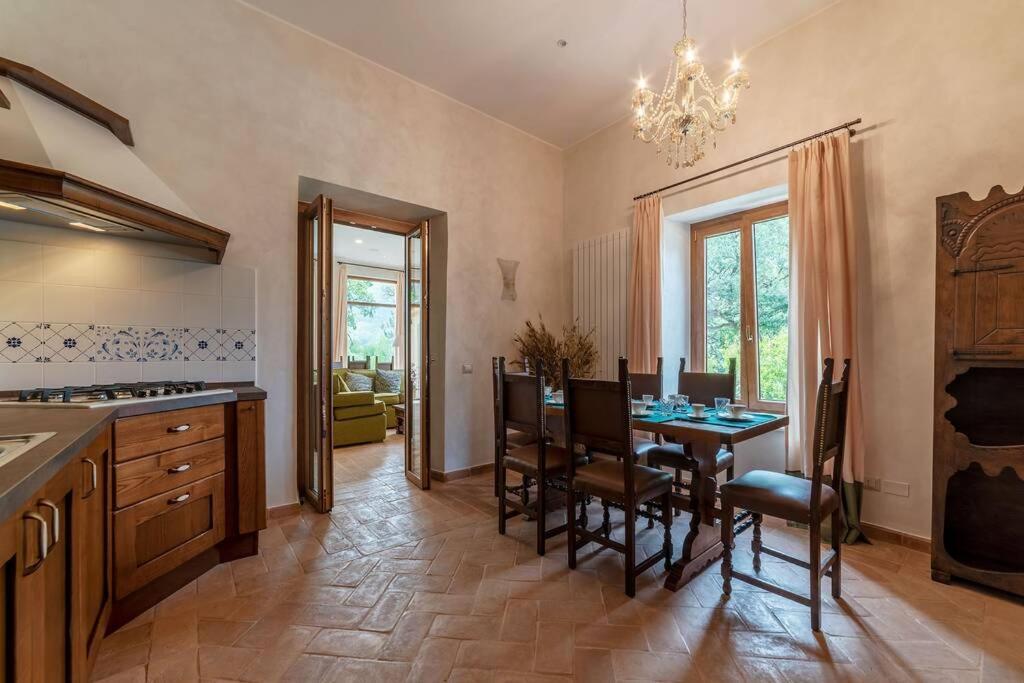 Villa Gina Umbria Luxury Retreat Sant'Anatolia di Narco ภายนอก รูปภาพ